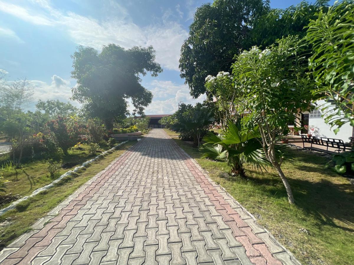 La Plumerias Моалбоал Екстериор снимка