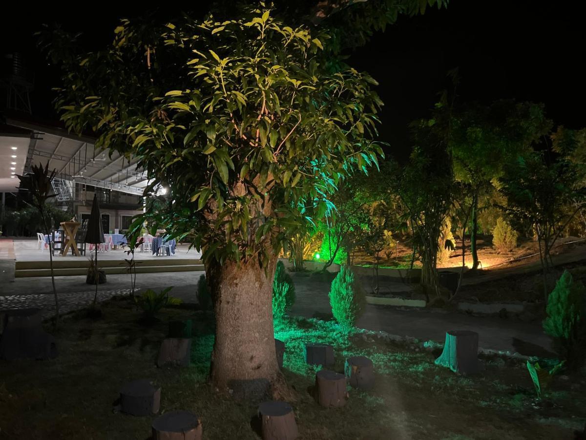 La Plumerias Моалбоал Екстериор снимка